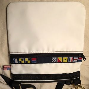 Ella Vickers Crossbody